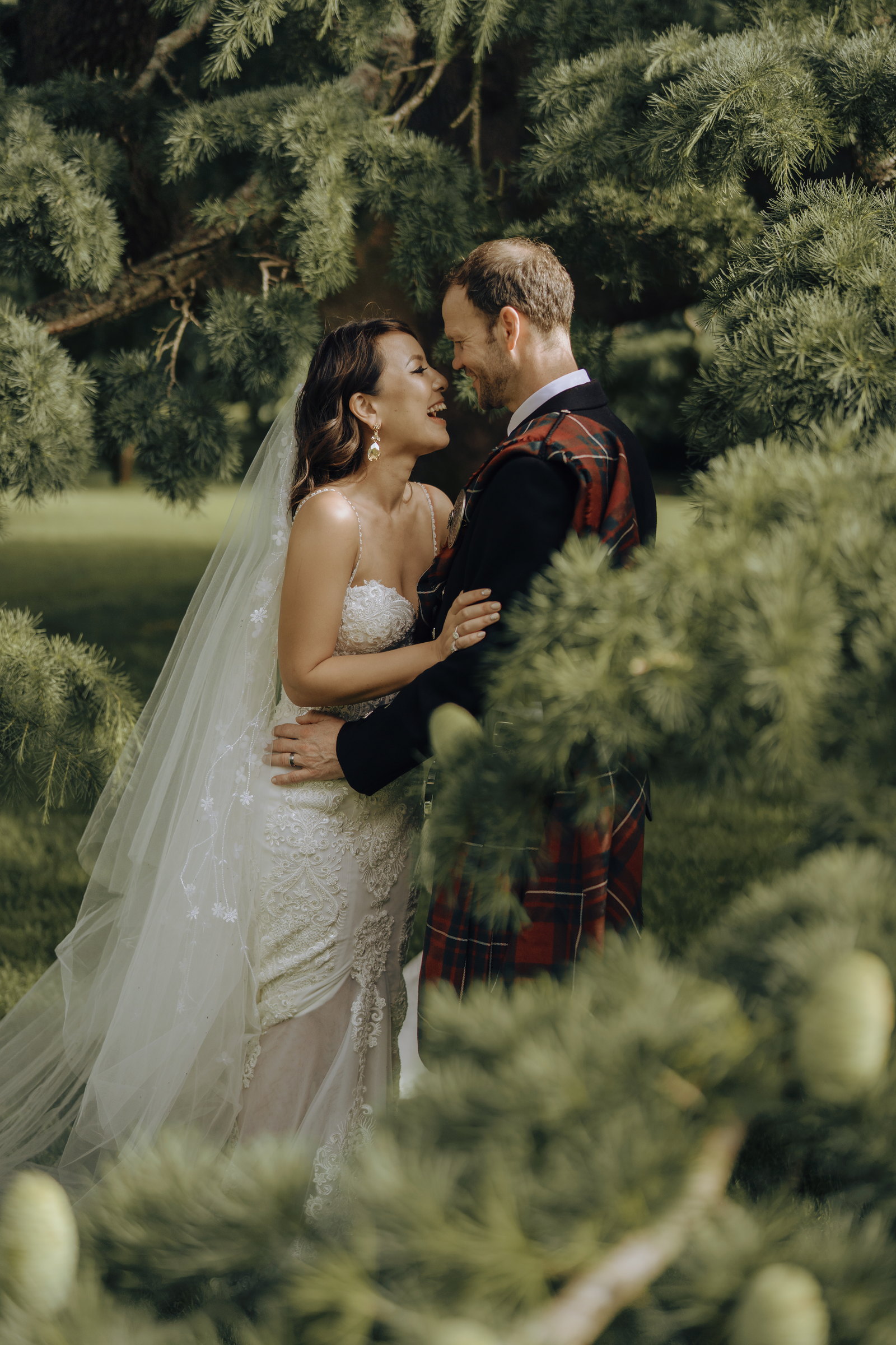 Cara Allan Wedding mobile 36